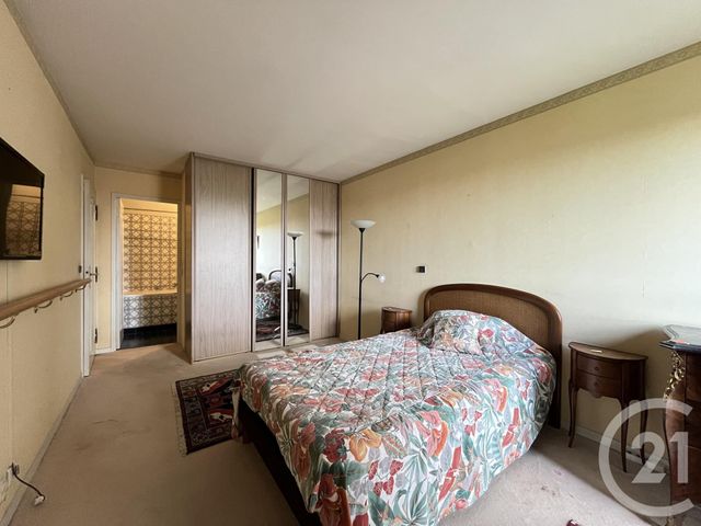 Appartement T5 à vendre - 5 pièces - 160.57 m2 - CROIX - 59 - NORD-PAS-DE-CALAIS - Century 21 Grands Boulevards