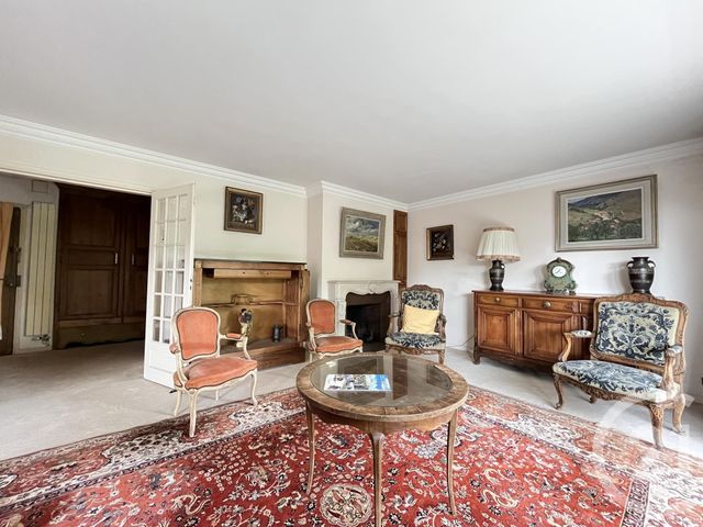 Appartement T5 à vendre - 5 pièces - 160.57 m2 - CROIX - 59 - NORD-PAS-DE-CALAIS - Century 21 Grands Boulevards