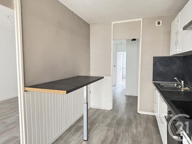 Appartement T3 à vendre - 3 pièces - 74.75 m2 - VILLENEUVE D ASCQ - 59 - NORD-PAS-DE-CALAIS - Century 21 Grands Boulevards
