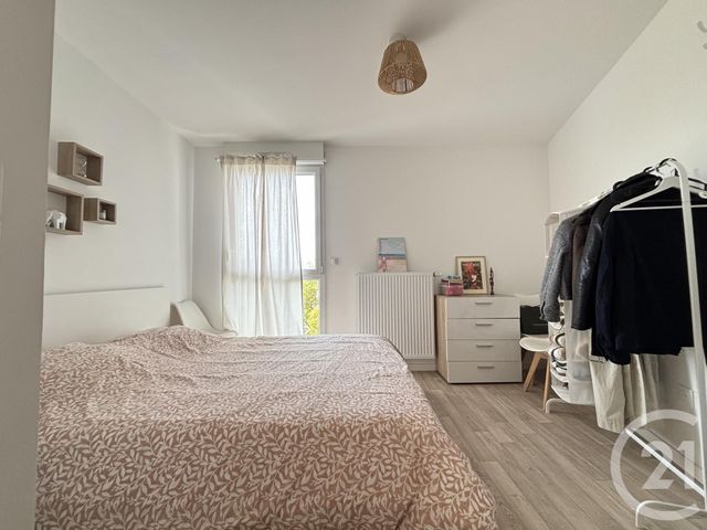 Appartement T3 à vendre - 3 pièces - 59.57 m2 - VILLENEUVE D ASCQ - 59 - NORD-PAS-DE-CALAIS - Century 21 Grands Boulevards