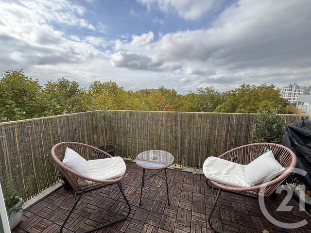 Appartement T3 à vendre - 3 pièces - 59.57 m2 - VILLENEUVE D ASCQ - 59 - NORD-PAS-DE-CALAIS - Century 21 Grands Boulevards