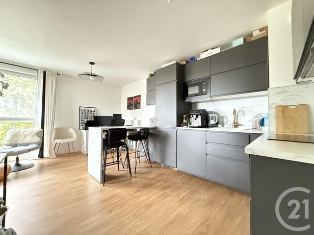 Appartement T3 à vendre - 3 pièces - 64.92 m2 - VILLENEUVE D ASCQ - 59 - NORD-PAS-DE-CALAIS - Century 21 Grands Boulevards