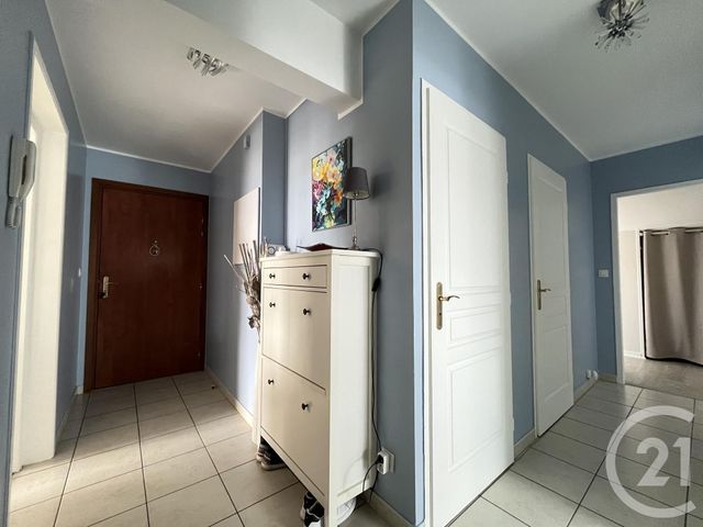 Afficher la photo en grand Appartement T4 à vendre - 4 pièces - 93.68 m2 - WASQUEHAL - 59 - NORD-PAS-DE-CALAIS - Century 21 Grands Boulevards