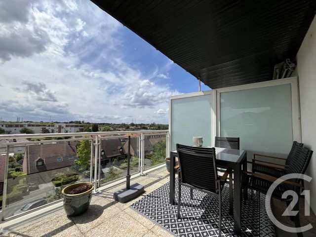 Afficher la photo en grand Appartement T4 à vendre - 4 pièces - 93.68 m2 - WASQUEHAL - 59 - NORD-PAS-DE-CALAIS - Century 21 Grands Boulevards