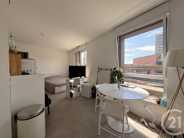Appartement Studio à vendre - 1 pièce - 29.45 m2 - LILLE - 59 - NORD-PAS-DE-CALAIS - Century 21 Grands Boulevards
