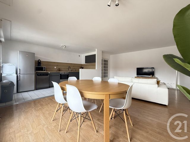 Appartement T3 à vendre - 3 pièces - 75.57 m2 - LA MADELEINE - 59 - NORD-PAS-DE-CALAIS - Century 21 Grands Boulevards
