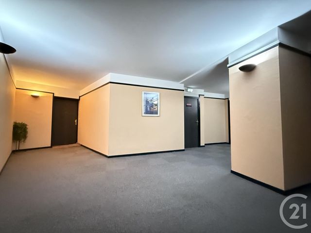 Appartement T3 à vendre - 3 pièces - 75.57 m2 - LA MADELEINE - 59 - NORD-PAS-DE-CALAIS - Century 21 Grands Boulevards