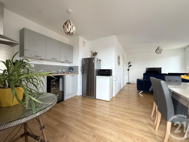 Appartement T3 à vendre - 3 pièces - 79.31 m2 - WASQUEHAL - 59 - NORD-PAS-DE-CALAIS - Century 21 Grands Boulevards