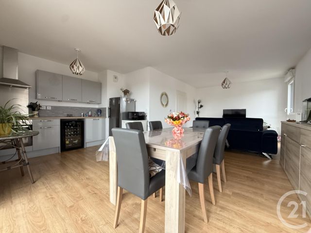 Appartement T3 à vendre - 3 pièces - 79.31 m2 - WASQUEHAL - 59 - NORD-PAS-DE-CALAIS - Century 21 Grands Boulevards