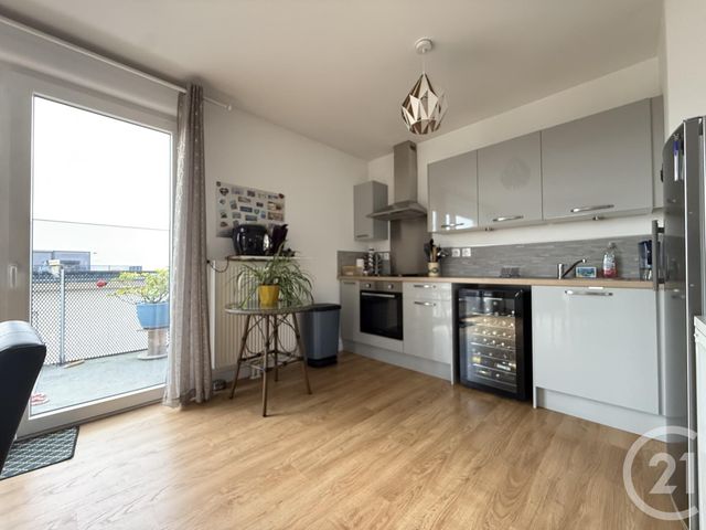 Appartement T3 à vendre - 3 pièces - 79.31 m2 - WASQUEHAL - 59 - NORD-PAS-DE-CALAIS - Century 21 Grands Boulevards