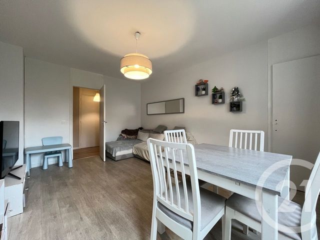 Appartement T4 à vendre - 4 pièces - 76.75 m2 - VILLENEUVE D ASCQ - 59 - NORD-PAS-DE-CALAIS - Century 21 Grands Boulevards