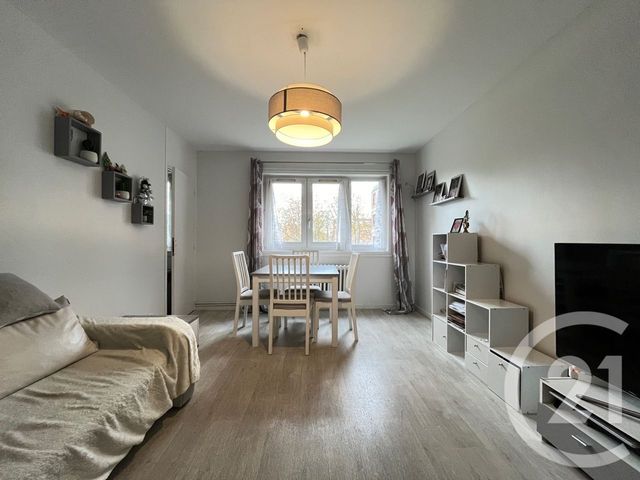 Appartement T4 à vendre - 4 pièces - 76.75 m2 - VILLENEUVE D ASCQ - 59 - NORD-PAS-DE-CALAIS - Century 21 Grands Boulevards