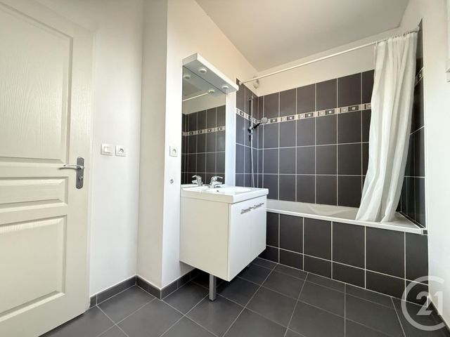 Appartement T3 à vendre - 3 pièces - 68.8 m2 - WASQUEHAL - 59 - NORD-PAS-DE-CALAIS - Century 21 Grands Boulevards