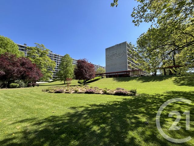 Appartement F3 à vendre - 3 pièces - 99.1 m2 - CROIX - 59 - NORD-PAS-DE-CALAIS - Century 21 Grands Boulevards