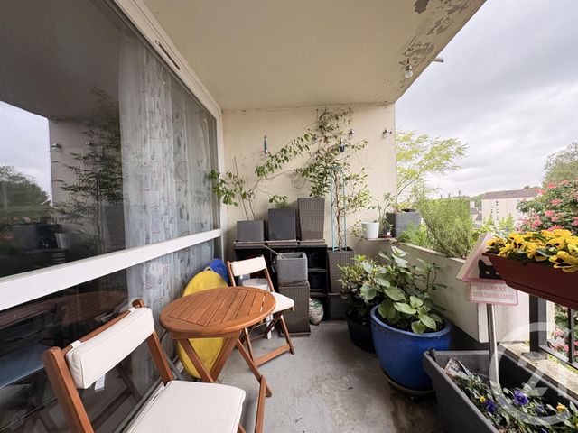 Appartement T3 à vendre - 3 pièces - 72.37 m2 - VILLENEUVE D ASCQ - 59 - NORD-PAS-DE-CALAIS - Century 21 Grands Boulevards