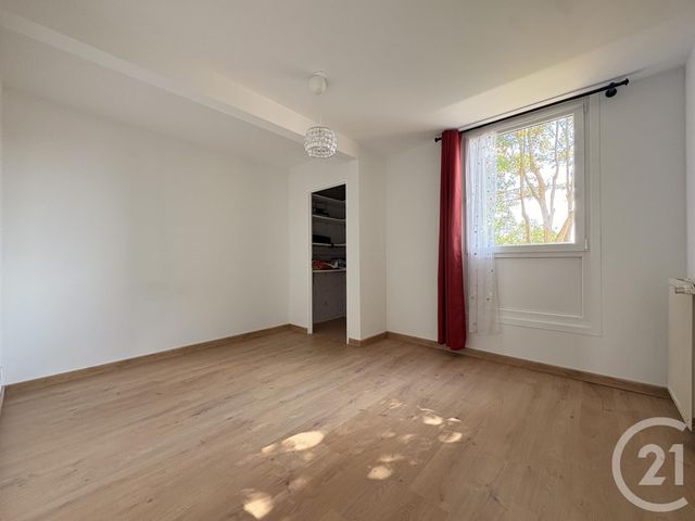 Appartement T3 à vendre - 3 pièces - 72.37 m2 - VILLENEUVE D ASCQ - 59 - NORD-PAS-DE-CALAIS - Century 21 Grands Boulevards