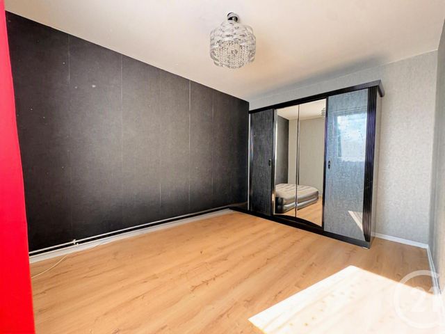 Appartement T3 à vendre - 3 pièces - 72.37 m2 - VILLENEUVE D ASCQ - 59 - NORD-PAS-DE-CALAIS - Century 21 Grands Boulevards