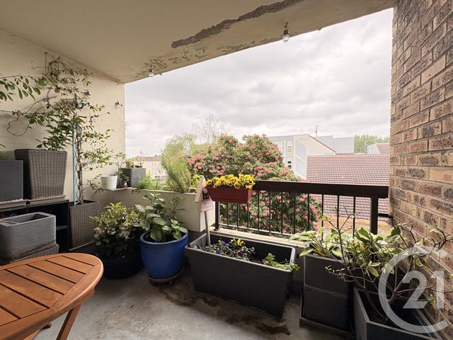 Appartement T3 à vendre - 3 pièces - 72.37 m2 - VILLENEUVE D ASCQ - 59 - NORD-PAS-DE-CALAIS - Century 21 Grands Boulevards