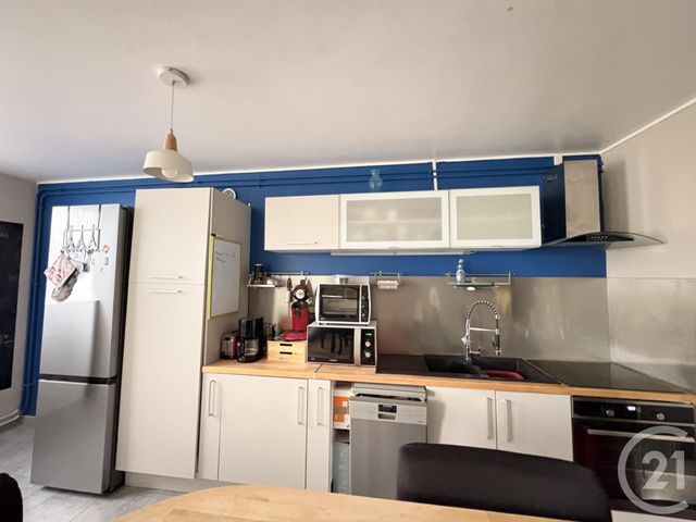 Appartement T3 à vendre - 3 pièces - 72.37 m2 - VILLENEUVE D ASCQ - 59 - NORD-PAS-DE-CALAIS - Century 21 Grands Boulevards