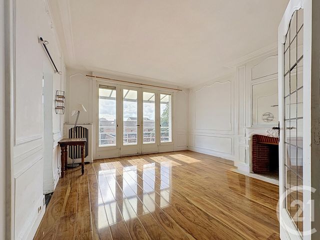 Appartement F3 à vendre - 2 pièces - 76.94 m2 - LILLE - 59 - NORD-PAS-DE-CALAIS - Century 21 Grands Boulevards
