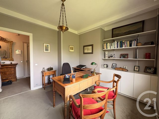 Appartement T4 à vendre - 4 pièces - 123.0 m2 - LILLE - 59 - NORD-PAS-DE-CALAIS - Century 21 Grands Boulevards