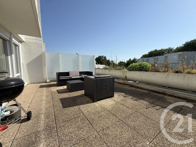 Appartement T4 à vendre - 4 pièces - 71.6 m2 - VILLENEUVE D ASCQ - 59 - NORD-PAS-DE-CALAIS - Century 21 Grands Boulevards