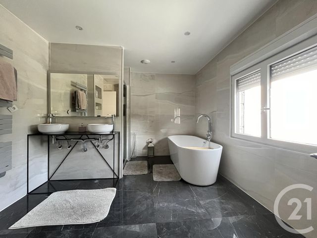 maison à vendre - 6 pièces - 176.8 m2 - ROUBAIX - 59 - NORD-PAS-DE-CALAIS - Century 21 Grands Boulevards