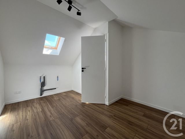 Appartement Duplex à vendre - 4 pièces - 108.7 m2 - CROIX - 59 - NORD-PAS-DE-CALAIS - Century 21 Grands Boulevards