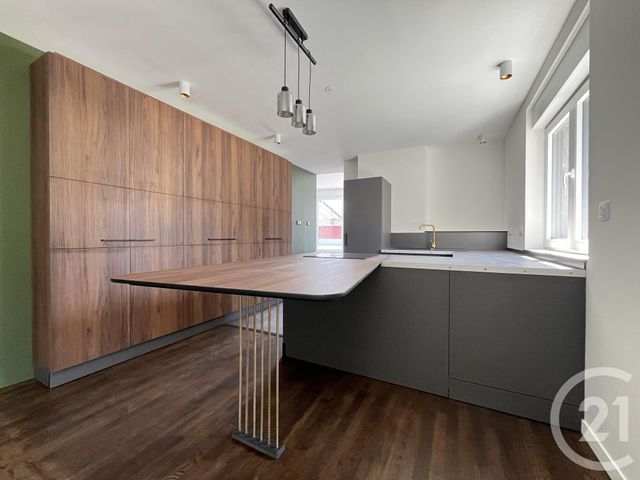 Appartement Duplex à vendre - 4 pièces - 108.7 m2 - CROIX - 59 - NORD-PAS-DE-CALAIS - Century 21 Grands Boulevards