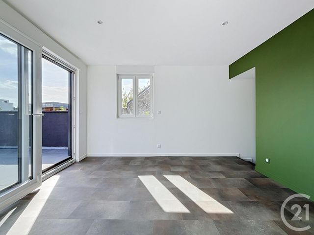 Appartement Duplex à vendre - 4 pièces - 108.7 m2 - CROIX - 59 - NORD-PAS-DE-CALAIS - Century 21 Grands Boulevards