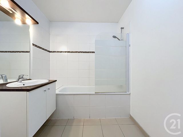 Appartement T3 à vendre - 3 pièces - 71.85 m2 - TOURCOING - 59 - NORD-PAS-DE-CALAIS - Century 21 Grands Boulevards