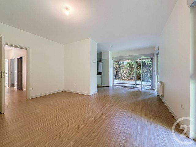 Appartement T4 à vendre - 4 pièces - 84.11 m2 - CROIX - 59 - NORD-PAS-DE-CALAIS - Century 21 Grands Boulevards